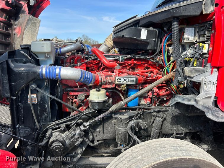 image for item FC5375 2018 Kenworth T880 semi truck