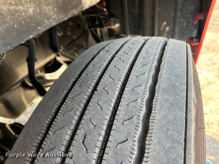 image for item FC5375 2018 Kenworth T880 semi truck