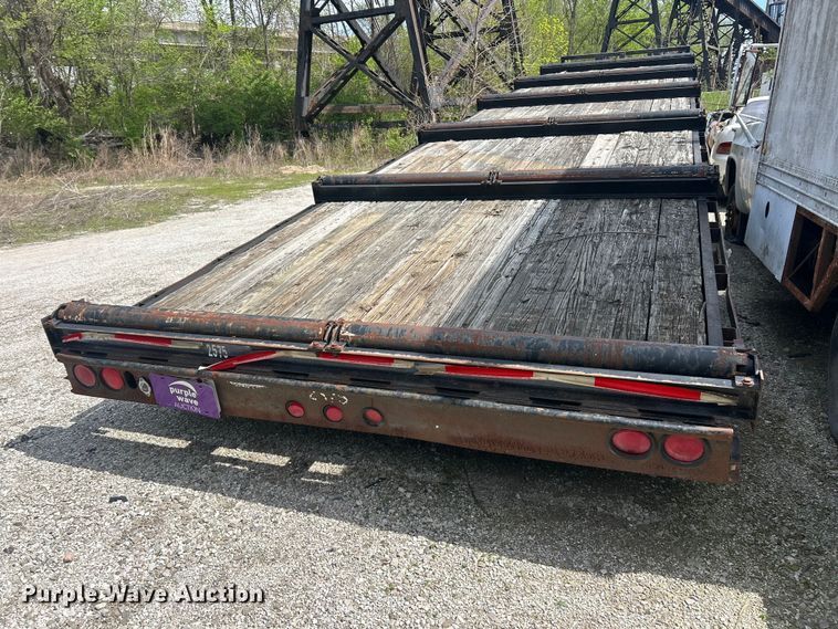 image for item FC5384 2000 Kiefer Industrial tilt-deck truss trailer