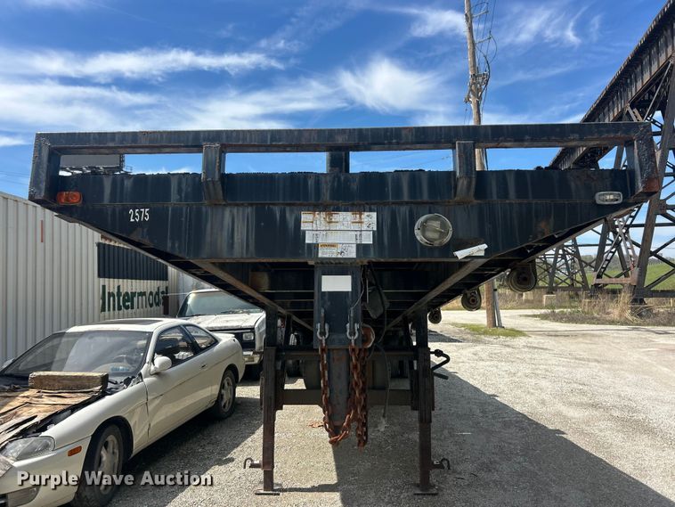 image for item FC5384 2000 Kiefer Industrial tilt-deck truss trailer