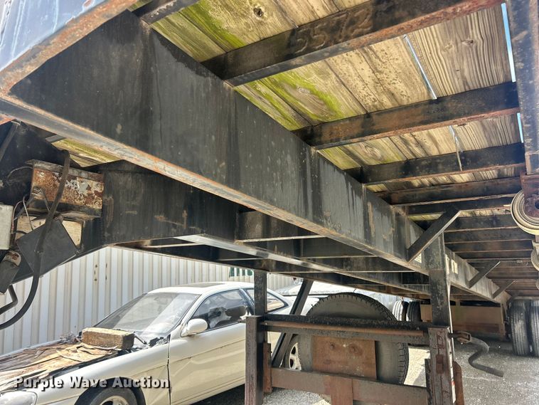 image for item FC5384 2000 Kiefer Industrial tilt-deck truss trailer