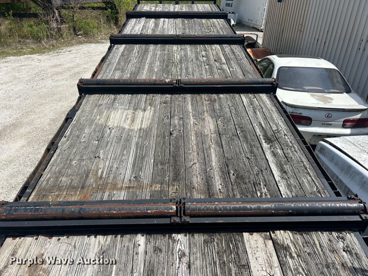 image for item FC5384 2000 Kiefer Industrial tilt-deck truss trailer