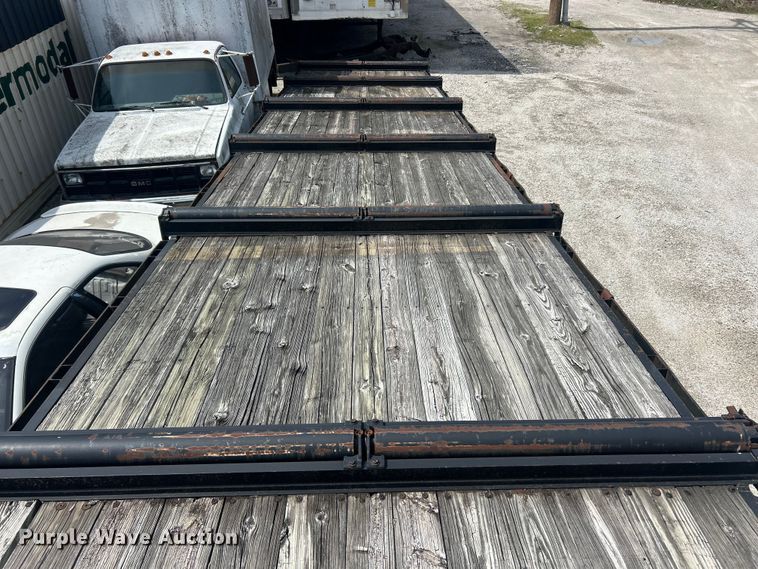 image for item FC5384 2000 Kiefer Industrial tilt-deck truss trailer