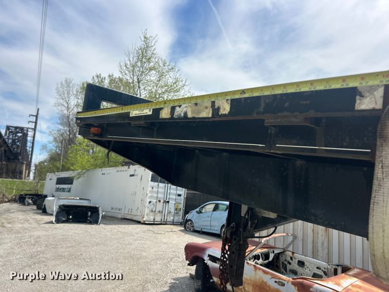 image for item FC5384 2000 Kiefer Industrial tilt-deck truss trailer