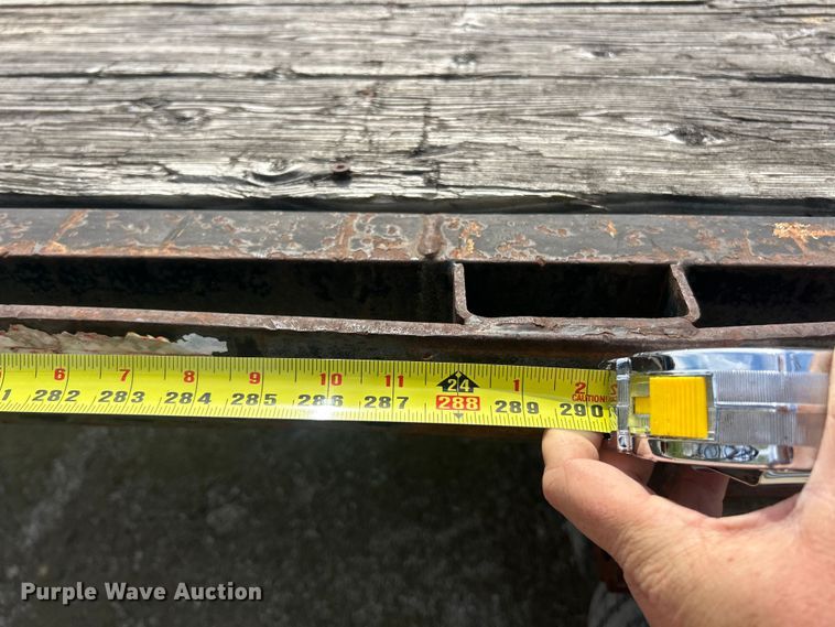 image for item FC5384 2000 Kiefer Industrial tilt-deck truss trailer