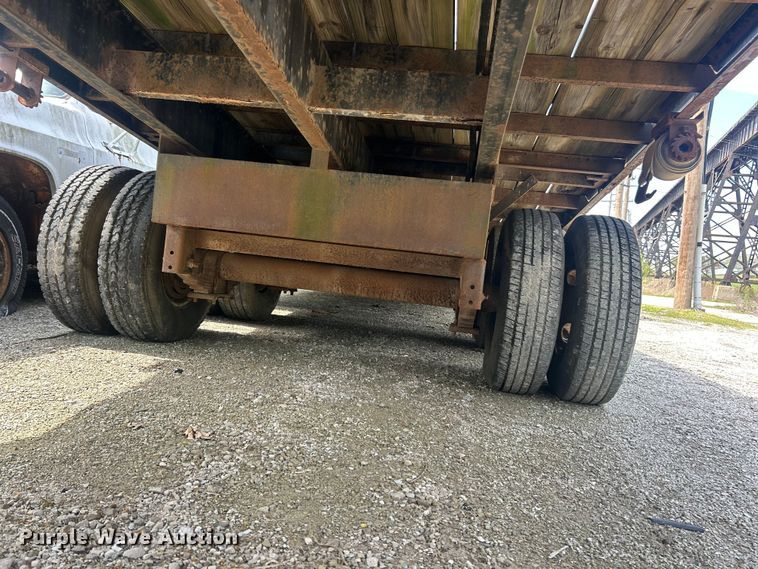 image for item FC5384 2000 Kiefer Industrial tilt-deck truss trailer