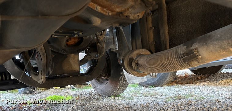 image for item FG0002 1994 Peterbilt 379 semi truck