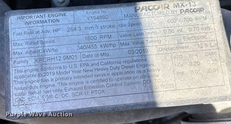 image for item FG0003 2020 Peterbilt 579 semi truck