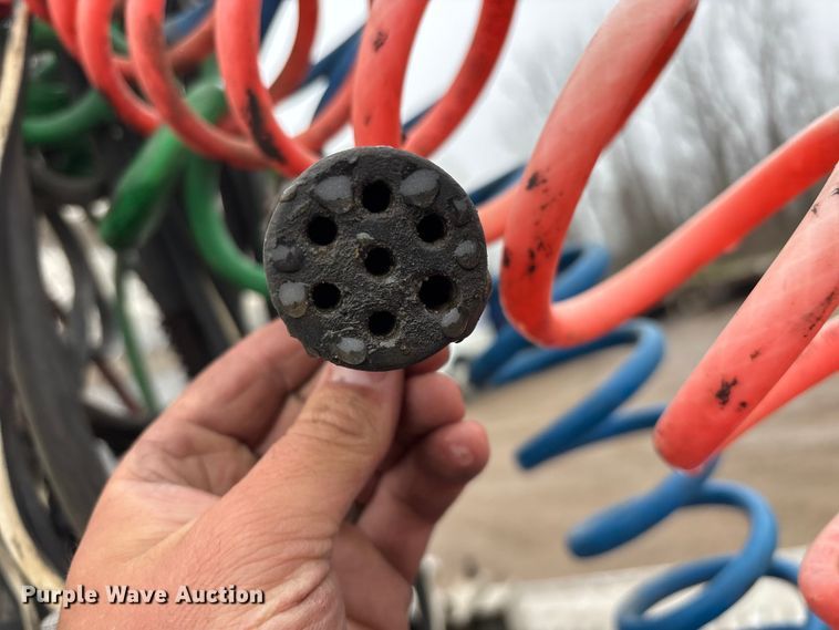 image for item FG0218 2004 Kenworth T800B semi truck