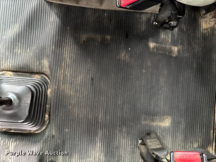 image for item FG0218 2004 Kenworth T800B semi truck