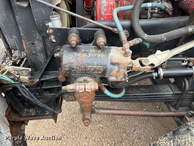 image for item FG0218 2004 Kenworth T800B semi truck