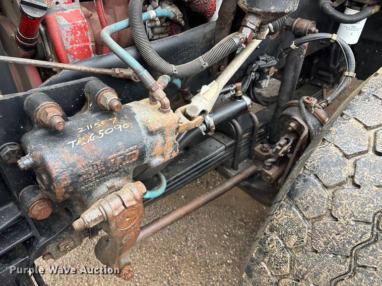 image for item FG0218 2004 Kenworth T800B semi truck