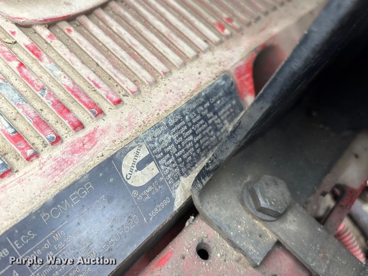 image for item FG0218 2004 Kenworth T800B semi truck