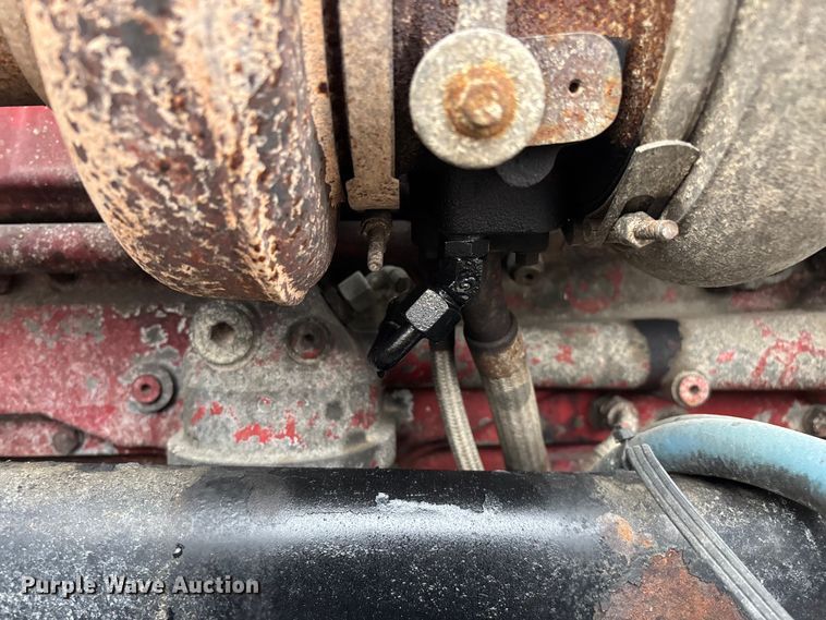 image for item FG0218 2004 Kenworth T800B semi truck