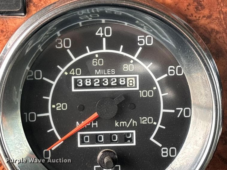 image for item FG0218 2004 Kenworth T800B semi truck