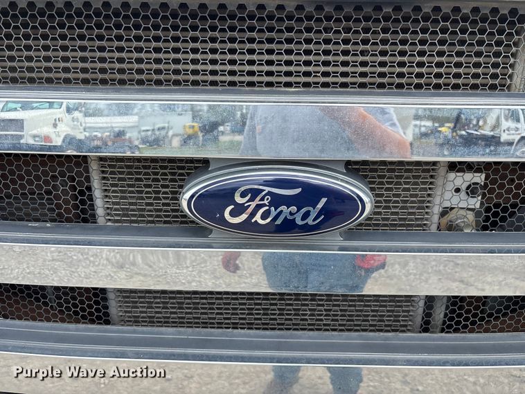 image for item FG0219 2013 Ford F750 Super Duty truck cab and chassis