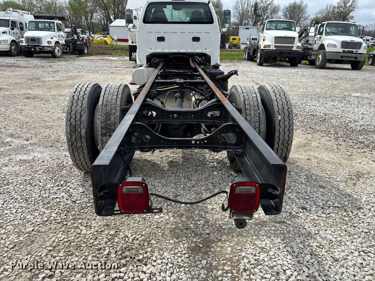 image for item FG0219 2013 Ford F750 Super Duty truck cab and chassis