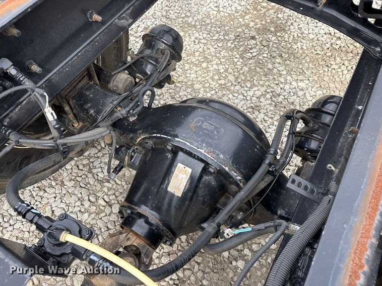 image for item FG0219 2013 Ford F750 Super Duty truck cab and chassis