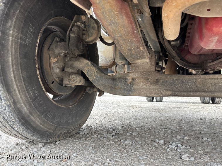 image for item FG0219 2013 Ford F750 Super Duty truck cab and chassis