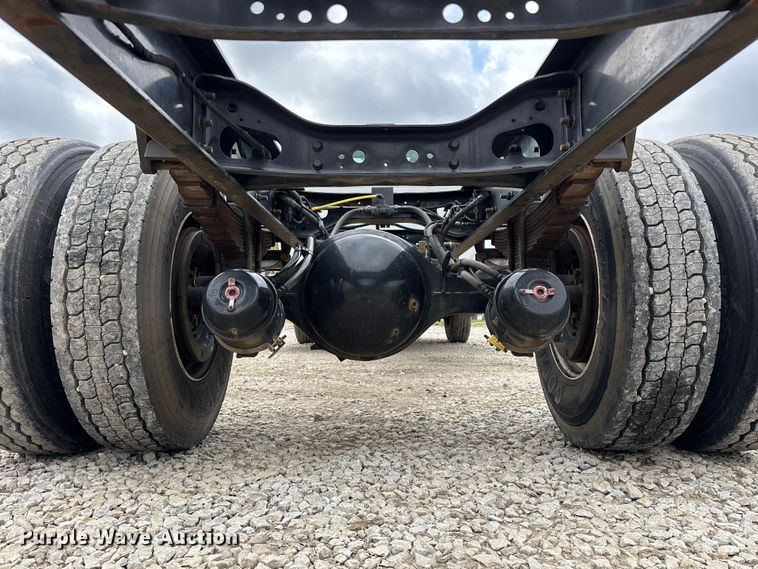 image for item FG0219 2013 Ford F750 Super Duty truck cab and chassis