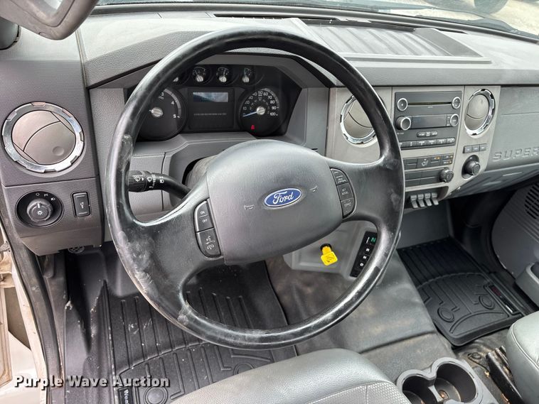 image for item FG0219 2013 Ford F750 Super Duty truck cab and chassis