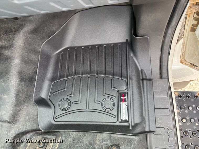 image for item FG0219 2013 Ford F750 Super Duty truck cab and chassis