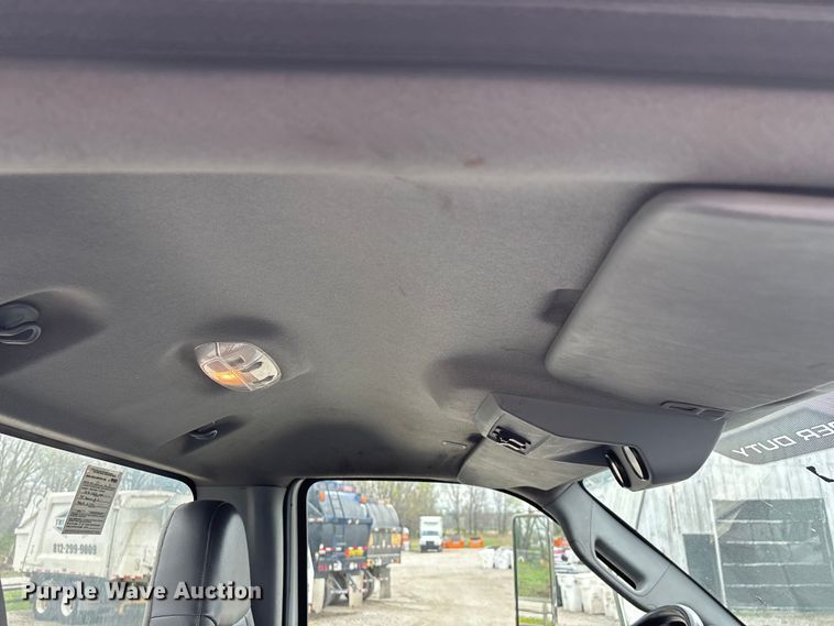 image for item FG0219 2013 Ford F750 Super Duty truck cab and chassis