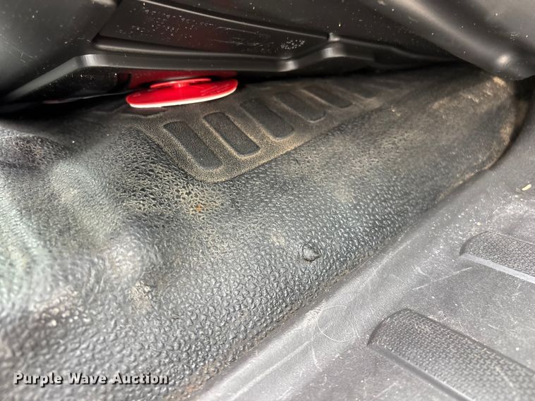 image for item FG0219 2013 Ford F750 Super Duty truck cab and chassis