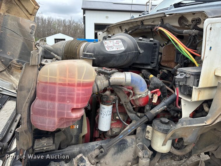 image for item FG0219 2013 Ford F750 Super Duty truck cab and chassis