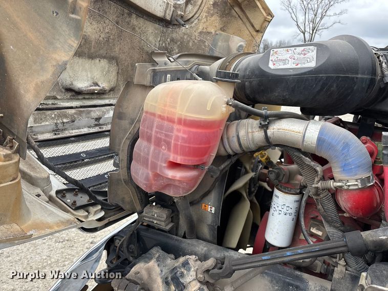 image for item FG0219 2013 Ford F750 Super Duty truck cab and chassis