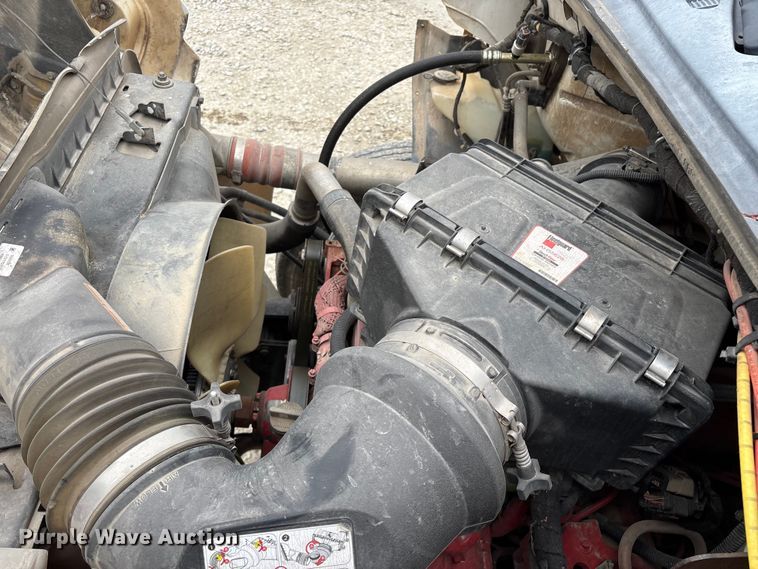 image for item FG0219 2013 Ford F750 Super Duty truck cab and chassis