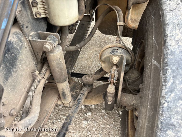 image for item FG0219 2013 Ford F750 Super Duty truck cab and chassis