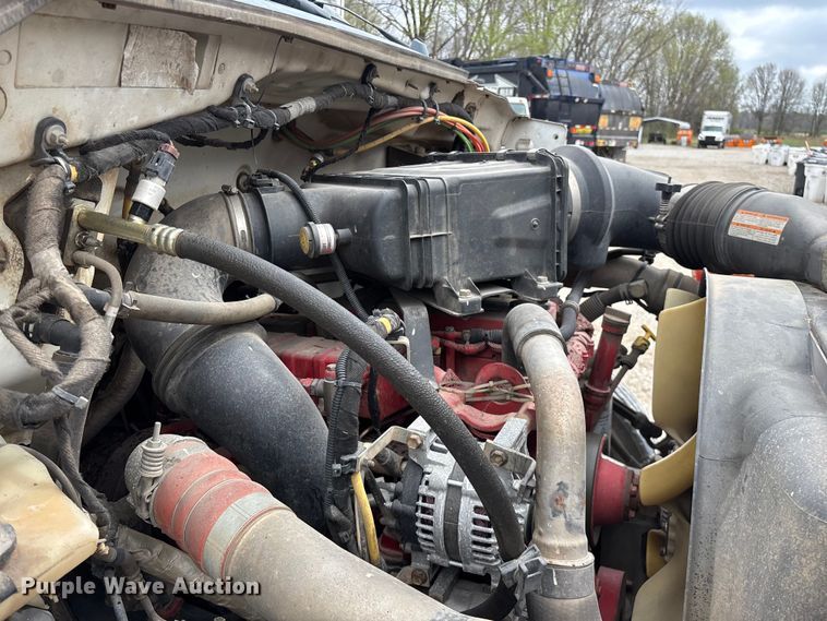 image for item FG0219 2013 Ford F750 Super Duty truck cab and chassis