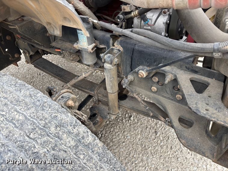 image for item FG0219 2013 Ford F750 Super Duty truck cab and chassis