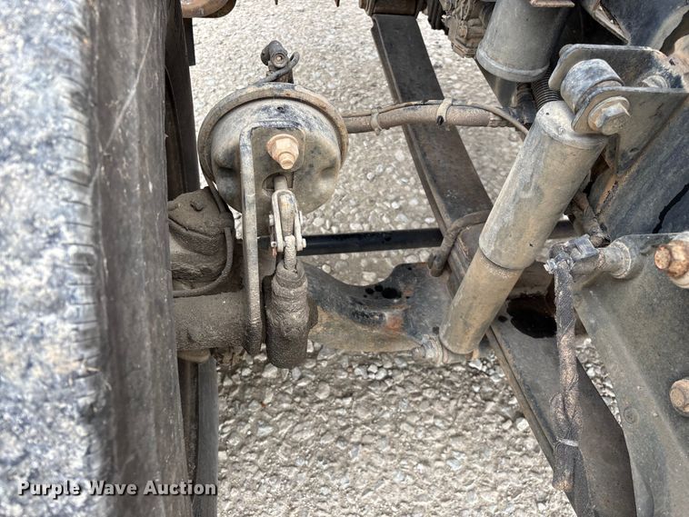 image for item FG0219 2013 Ford F750 Super Duty truck cab and chassis