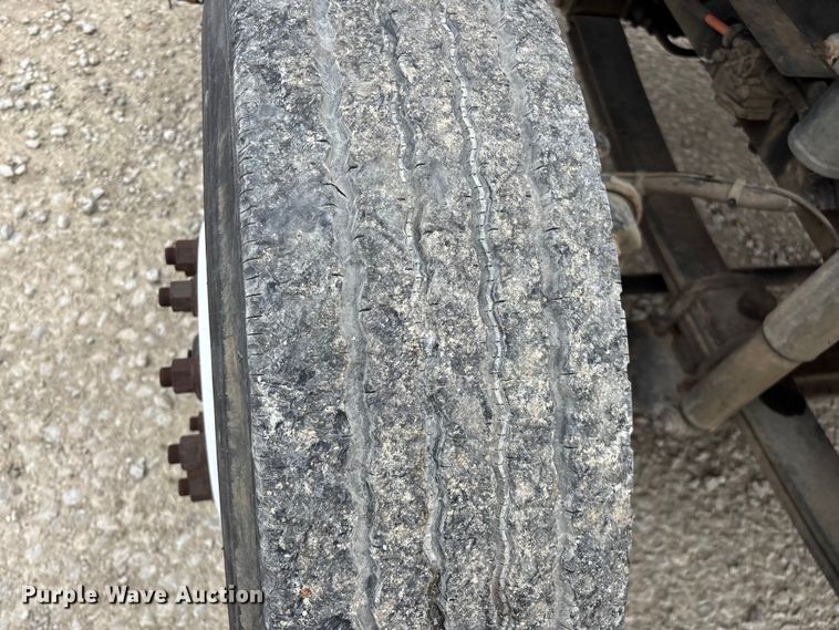 image for item FG0219 2013 Ford F750 Super Duty truck cab and chassis