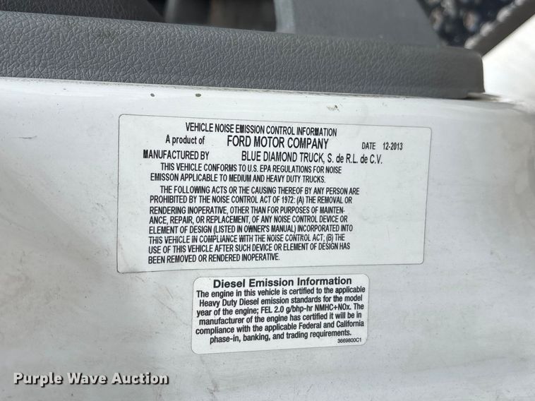 image for item FG0219 2013 Ford F750 Super Duty truck cab and chassis