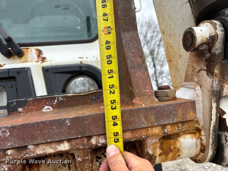 image for item FG0220 2008 Mack refuse truck