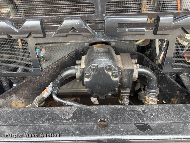 image for item FG0220 2008 Mack refuse truck