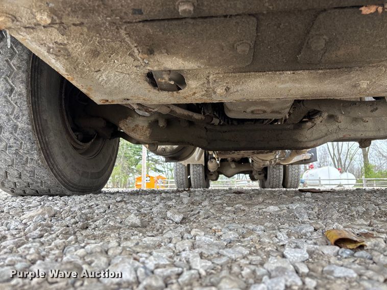 image for item FG0220 2008 Mack refuse truck