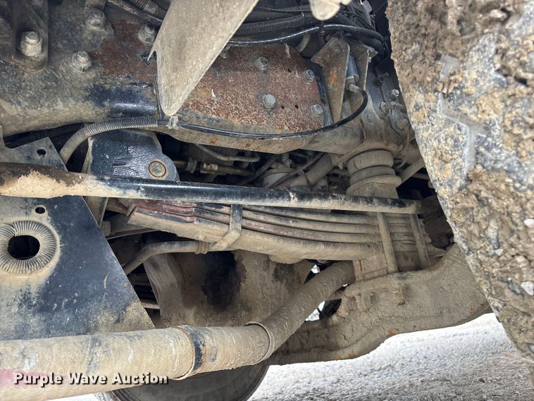 image for item FG0220 2008 Mack refuse truck