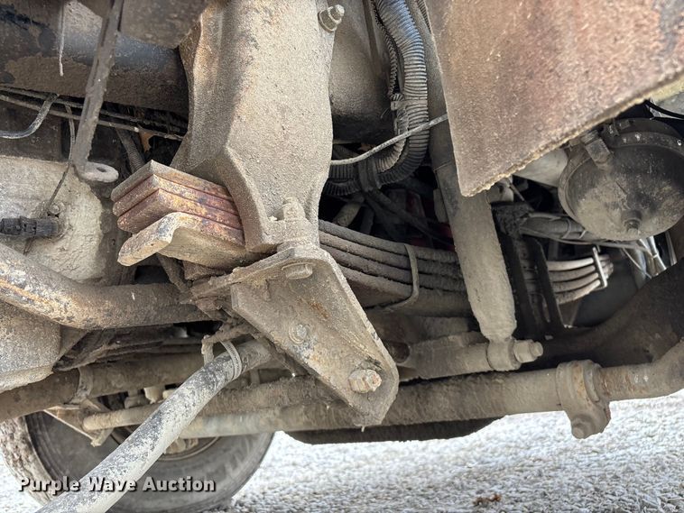 image for item FG0220 2008 Mack refuse truck