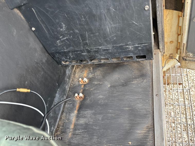 image for item FG0220 2008 Mack refuse truck