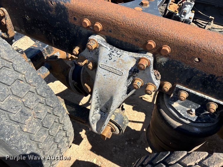 image for item FG0221 1993 Freightliner FLD truck cab and chassis