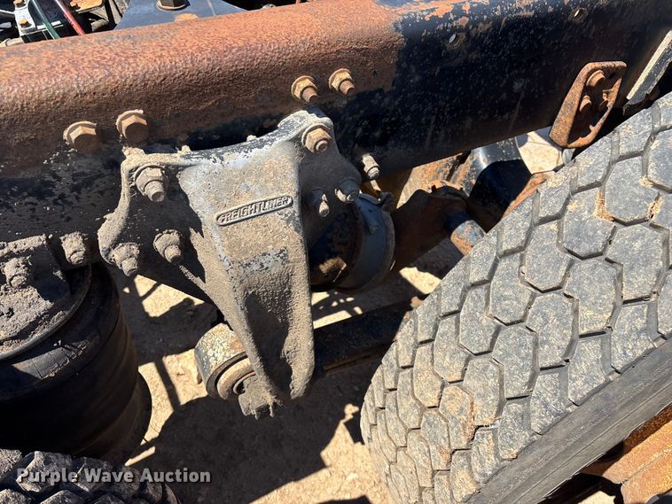 image for item FG0221 1993 Freightliner FLD truck cab and chassis