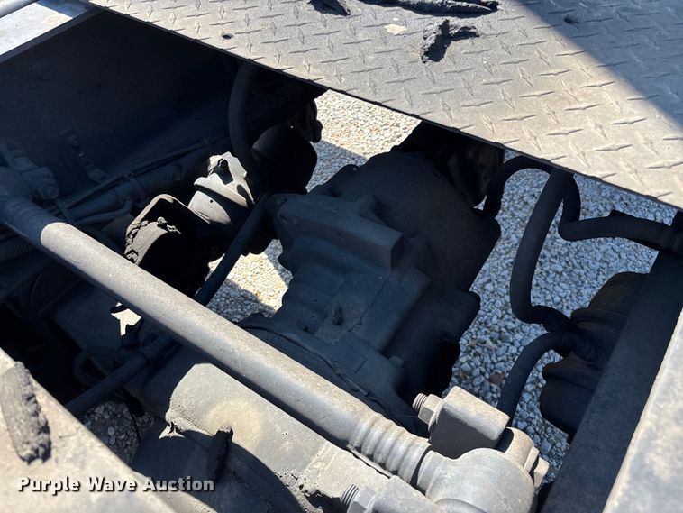 image for item FG0241 2016 International Lonestar SFA semi truck