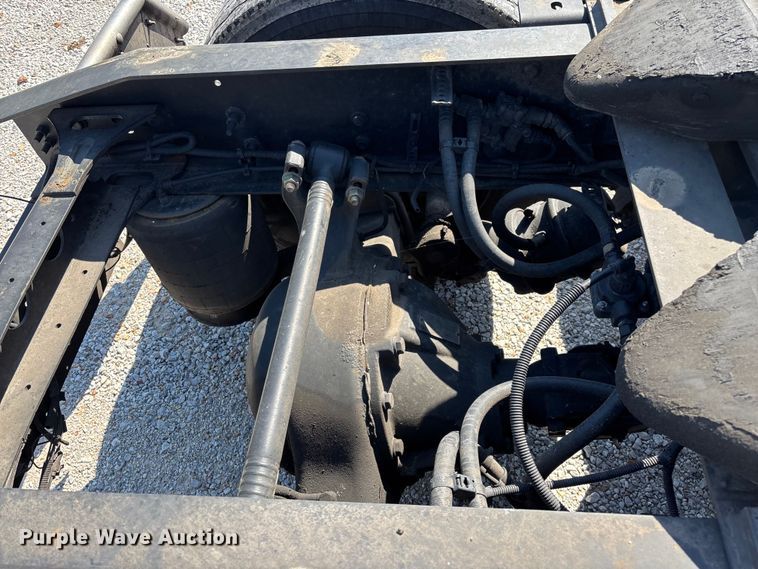 image for item FG0241 2016 International Lonestar SFA semi truck