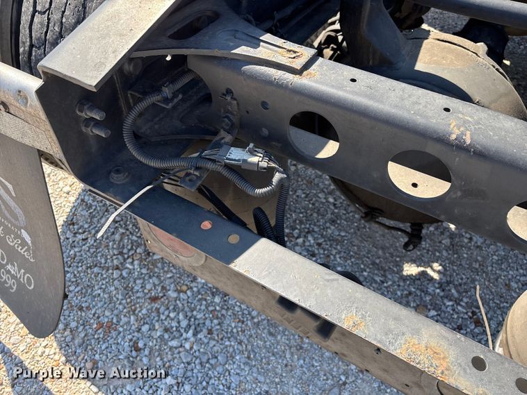 image for item FG0241 2016 International Lonestar SFA semi truck