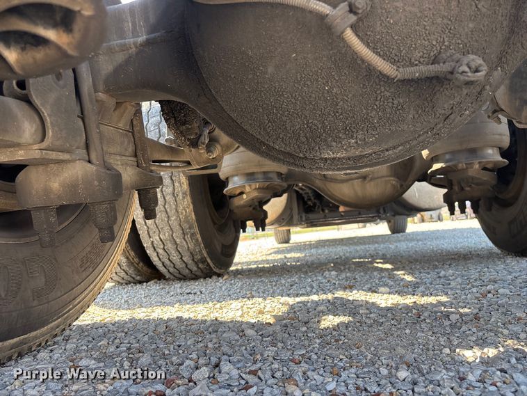 image for item FG0241 2016 International Lonestar SFA semi truck