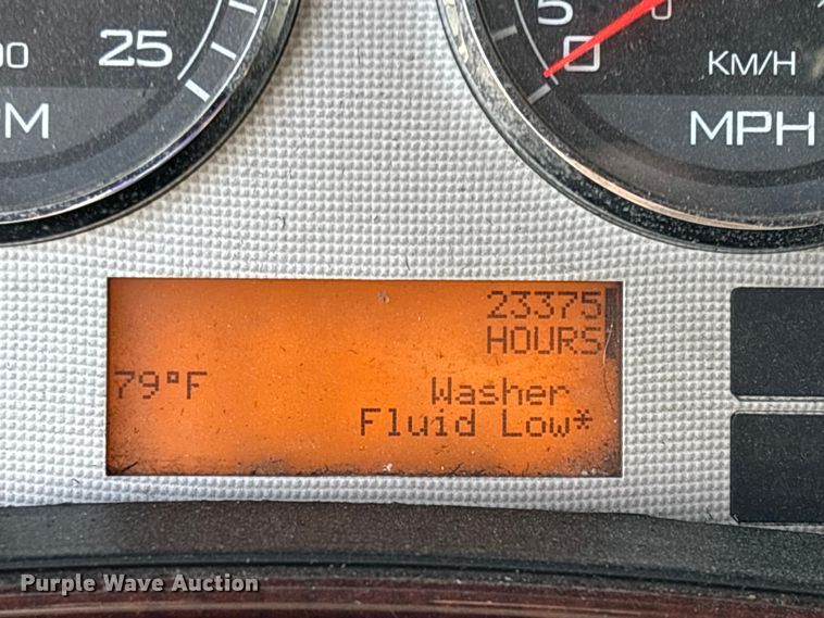 image for item FG0241 2016 International Lonestar SFA semi truck